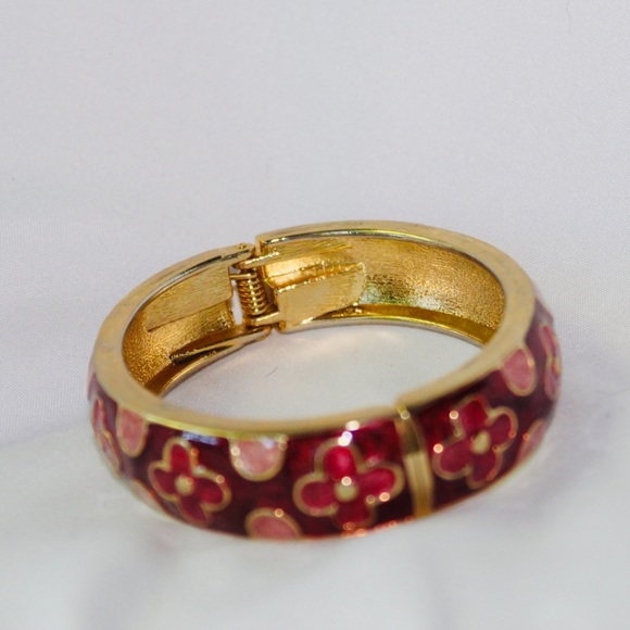 Pink & Gold Bracelet - Picture 2 of 4